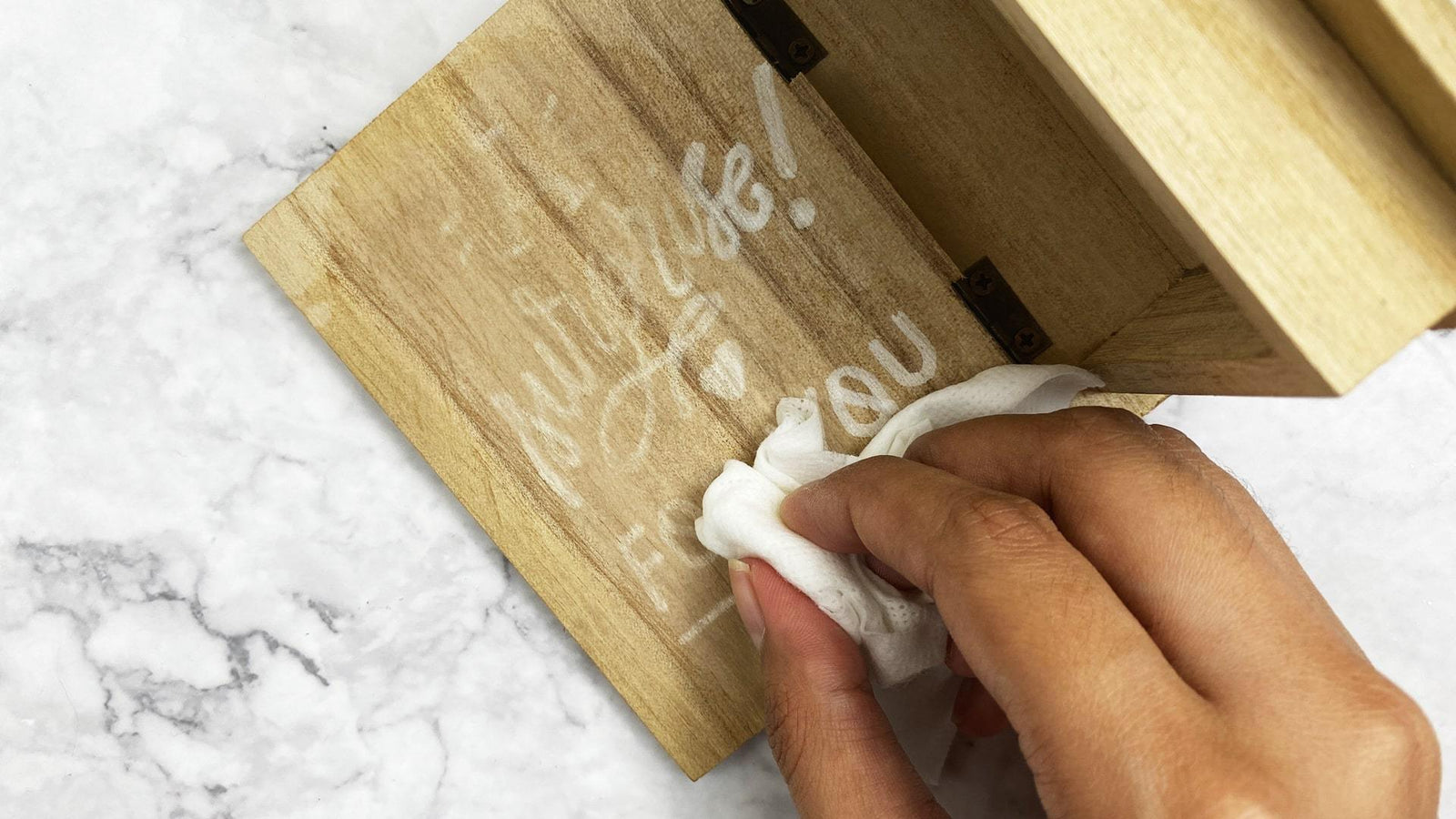 What Removes Sharpie from Wood  : Effective Techniques for Clean Surfaces